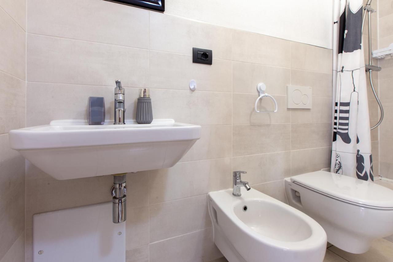 Ogliastra Apartment Rooms Кальяри Экстерьер фото